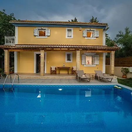 Kardaris Vila Tragaki