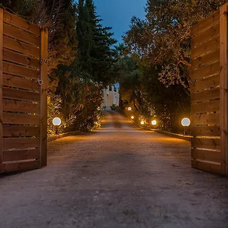 Kardaris Villa *